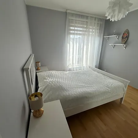 White&sunny Apartment *